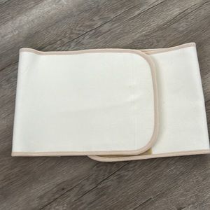 Belly bandit size medium original post pregnancy belly wrap